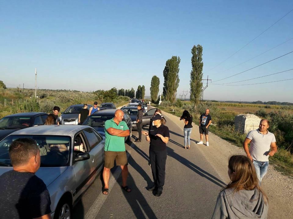 Движение автомобилей из Молдовы заблокировал сбой в работе украинской стороны