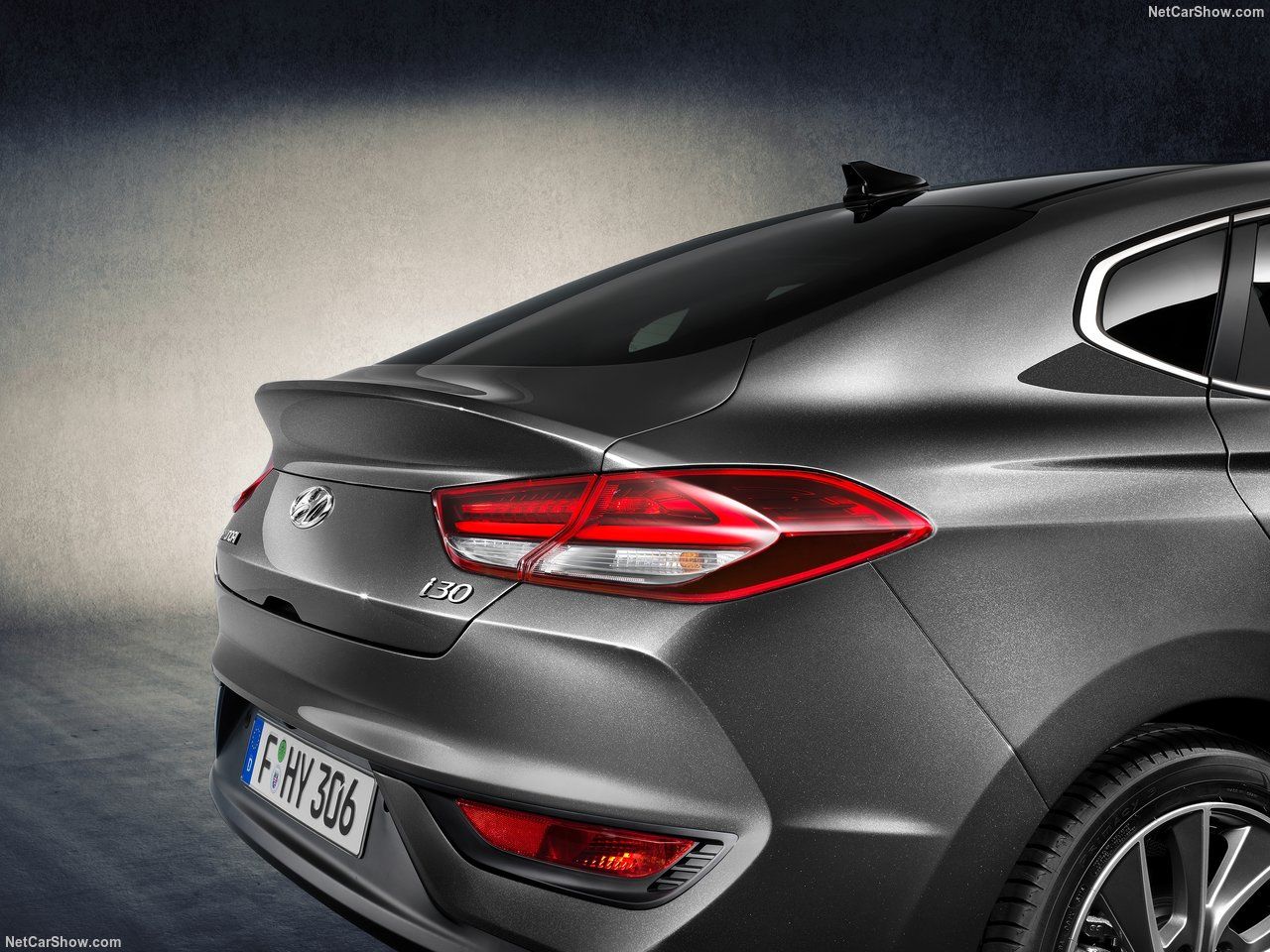 В Европе начались продажи "купеобразного" Hyundai i30 Fastback