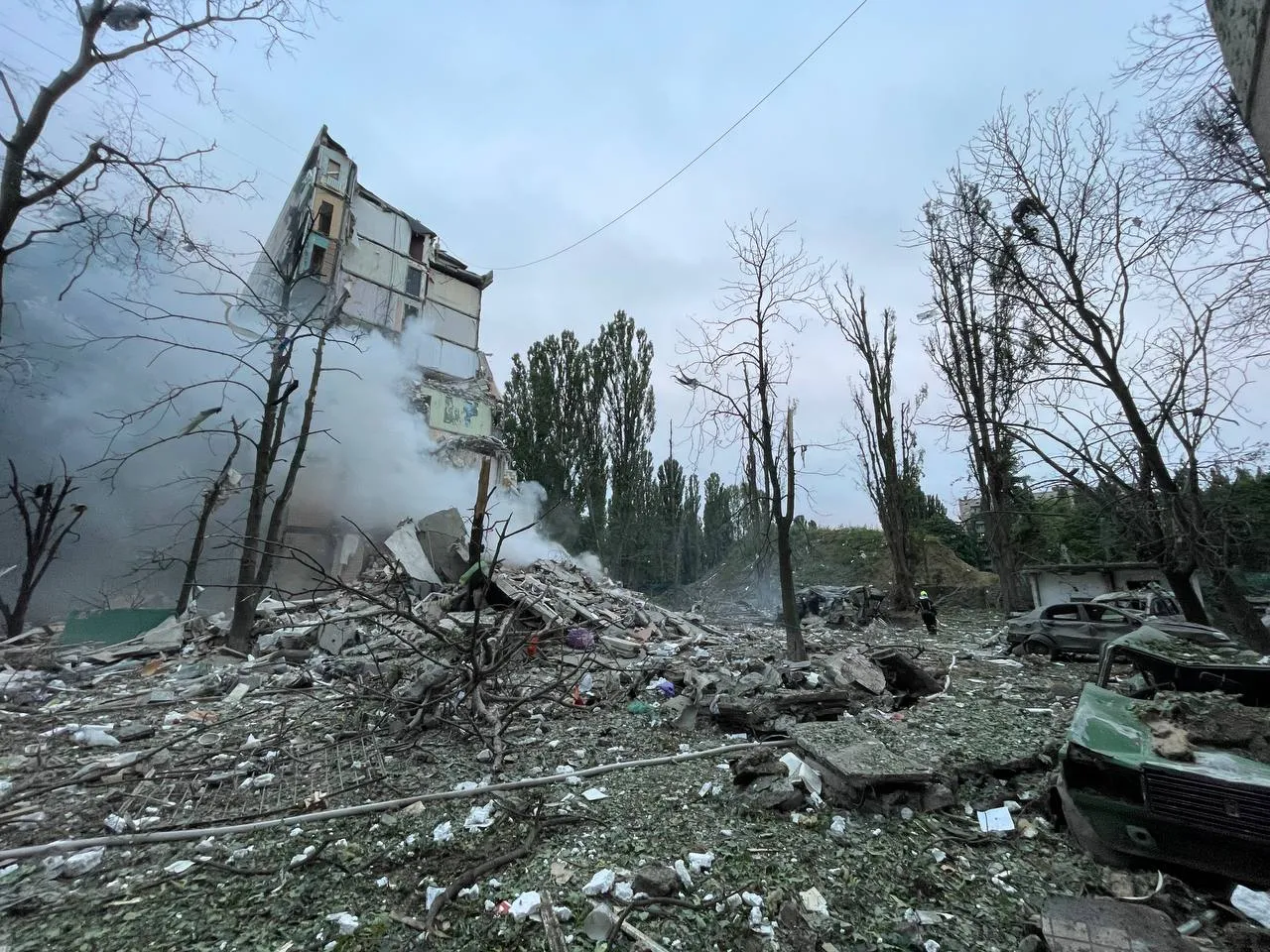 Zelenski: Rusia a lansat peste 300 de drone și opt rachete asupra Ucrainei