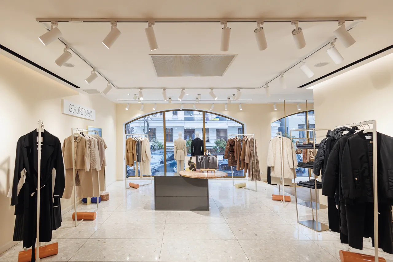 FCode Concept Store — мир Max Mara в Кишинёве