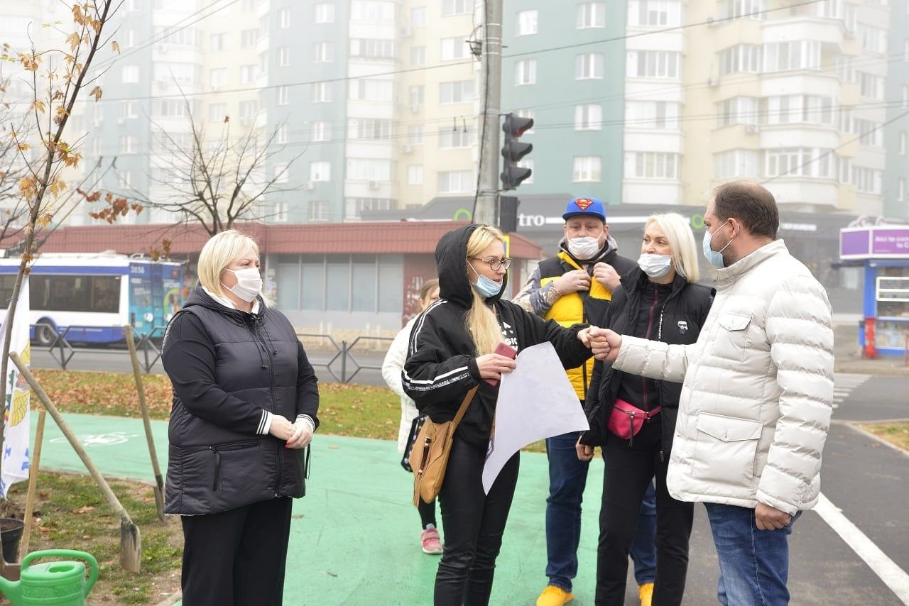 На Чеканах прошла новая акция по посадке деревьев