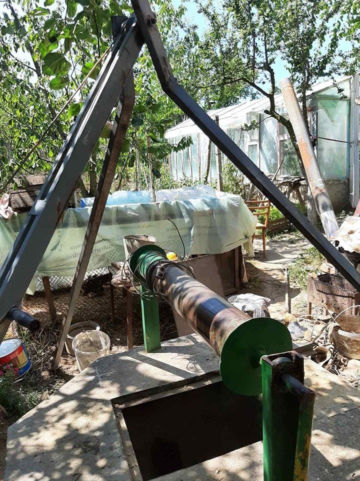 В Страшенском районе мужчина оказался заблокированным в колодце