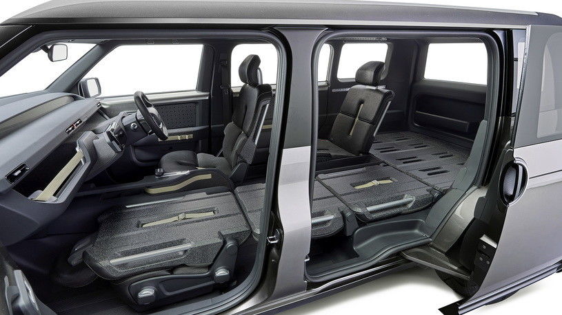 Toyota представит гибрид внедорожника и фургона TJ Cruiser