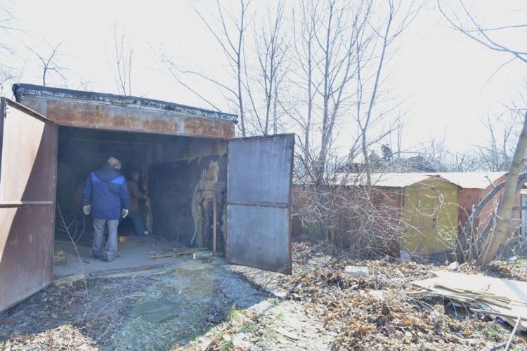 На Чеканах снесли 5 гаражей, еще 45 ждут своей очереди
