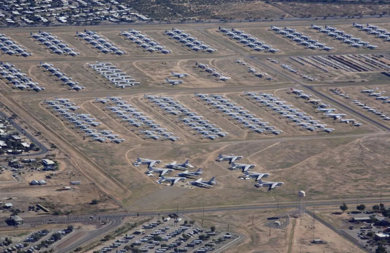 Cel mai mare cimitir de avioane, impresionant prin mărimea și numărul de aeronave
