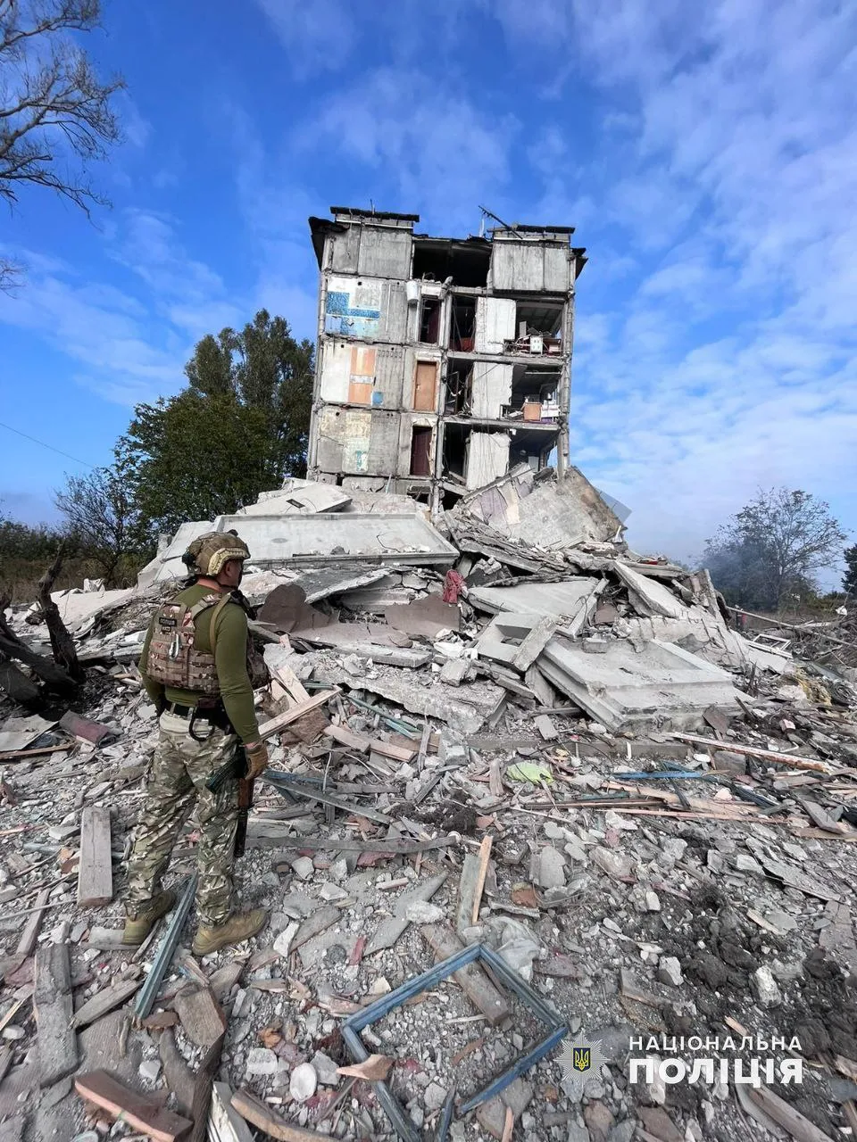 Полиция Украины опубликовала кадры разрушений после обстрела Авдеевки
