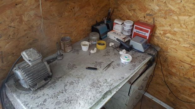 Un bărbat din Drochia și-a improvizat la domiciliu o stomatologie ilegală