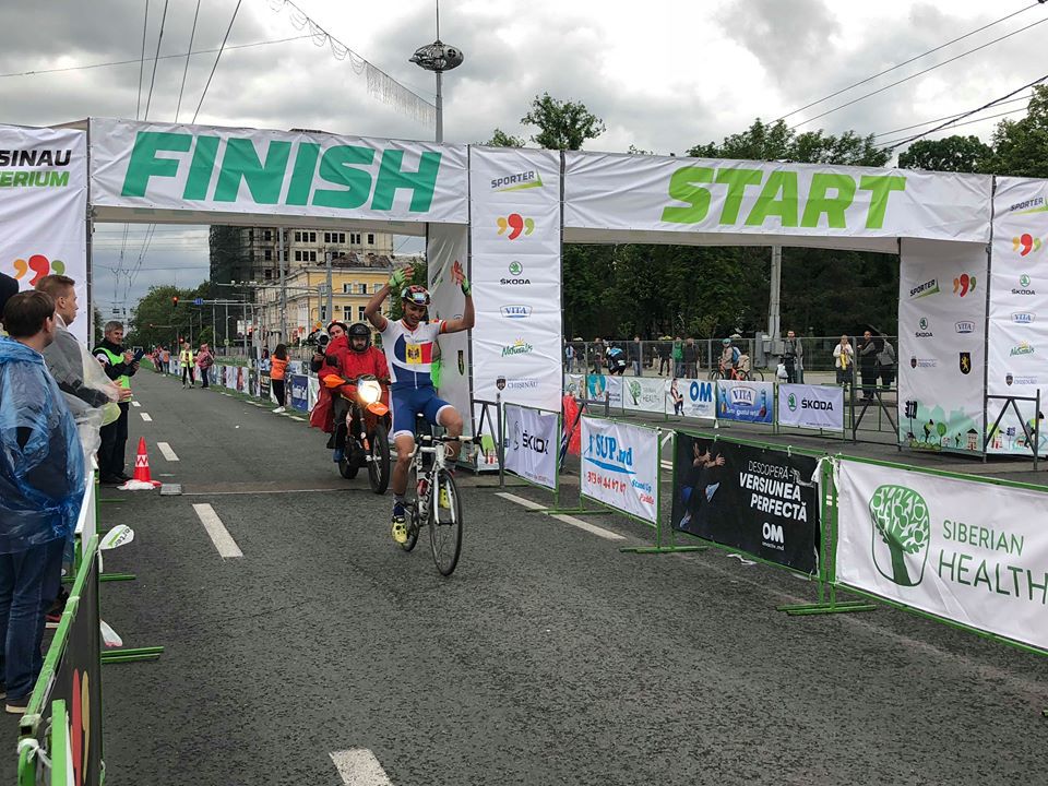 В Кишиневе проходит городская велогонка “Chisinau Criterium 2018”