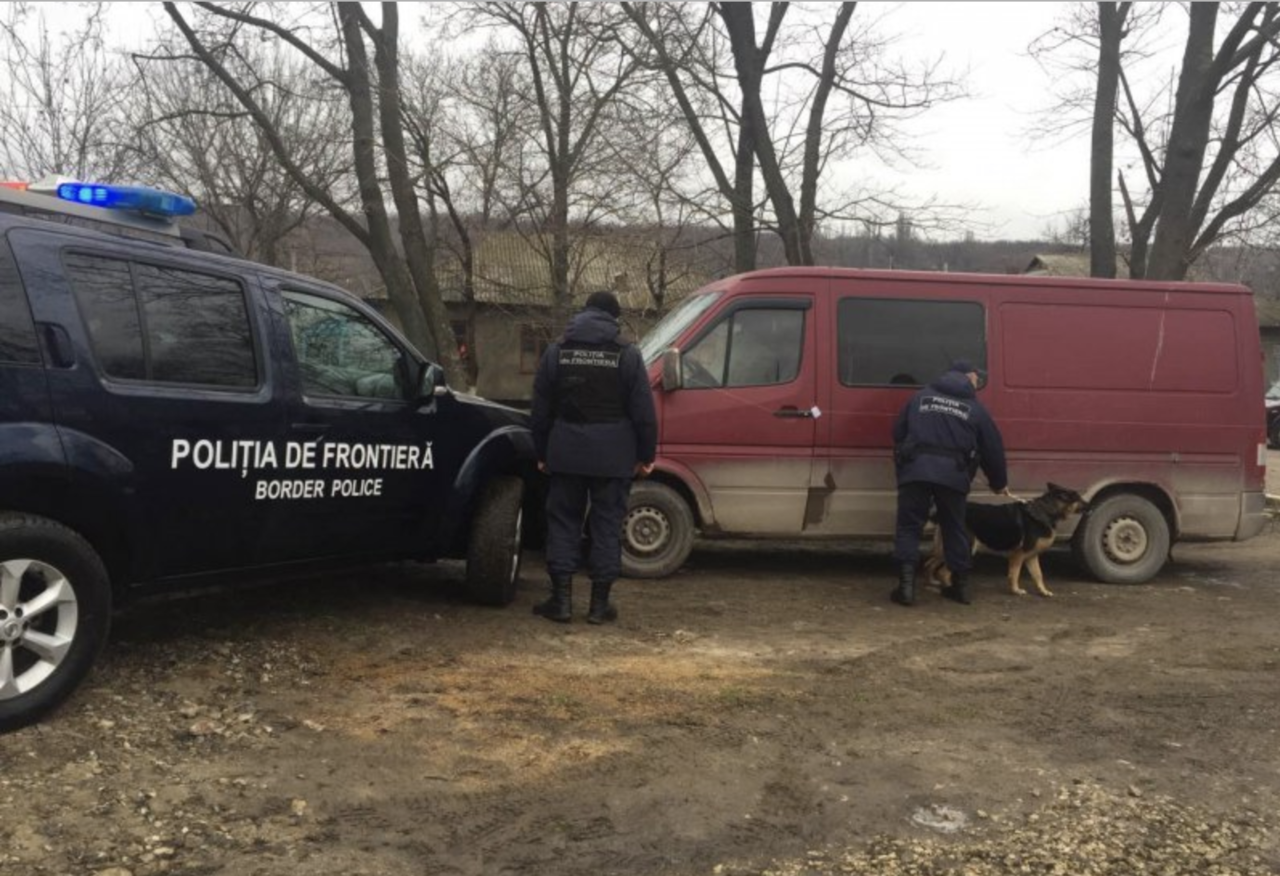 Пограничники предотвратили контрабанду товаров