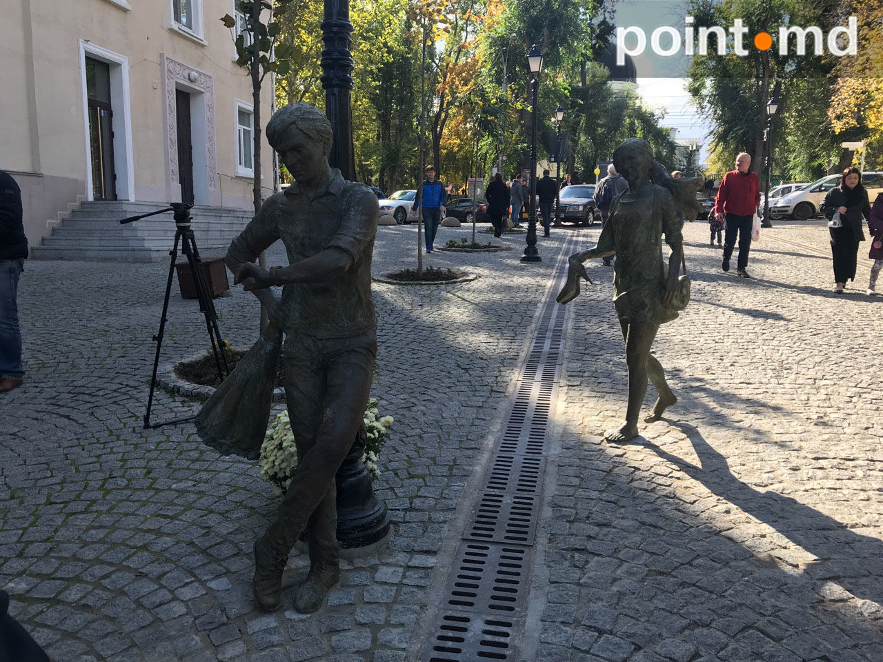 Un monument al îndrăgostiților, cadoul unui artist pentru Chișinău