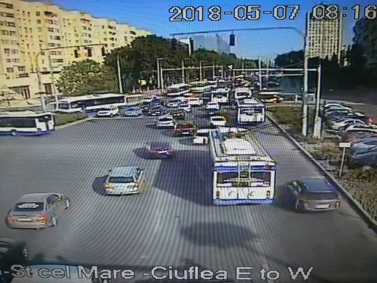 Служба InfoTrafic сообщила о пробках в столице