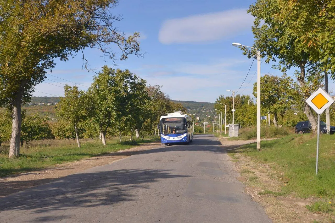 В пригородах столицы проведут реабилитацию дорожной инфраструктуры