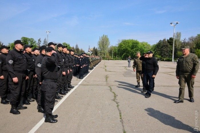 На Куликово поле в Одессе вывели военную технику