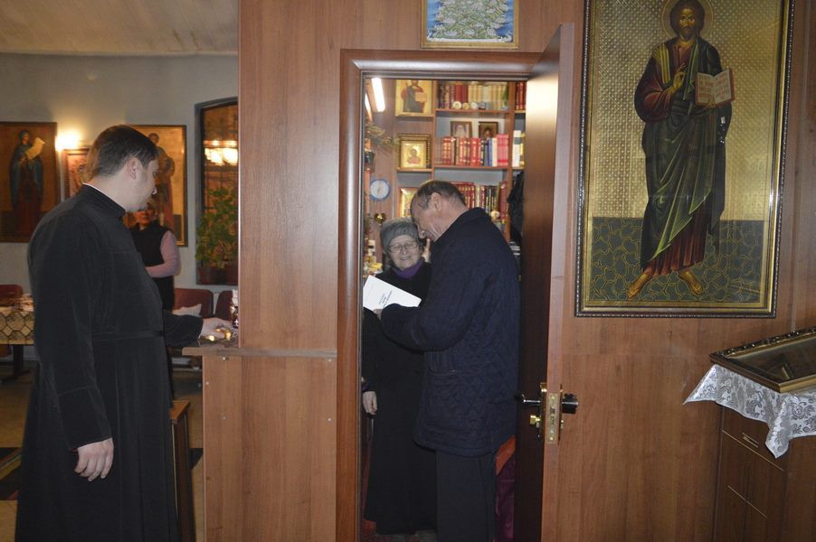 Traian Băsescu și fostul ministru al Apărării, Anatol Șalaru, au vizitat Mitropolia Basarabiei