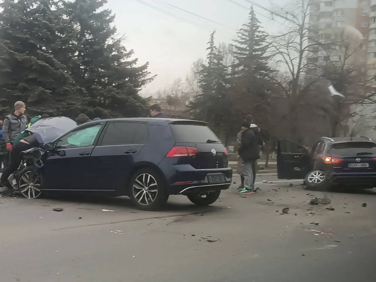В Кишиневе произошло ДТП: момент попал на камеру видеонаблюдения