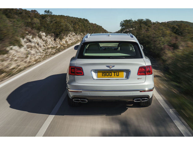 Bentley prezintă noul Bentayga Hybrid: 450 de cai putere și 50 de kilometri autonomie în modul full-electric