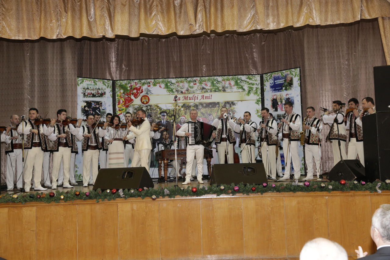 Concert de suflet pentru angajații MAI. Mesajul ministrului Jizdan