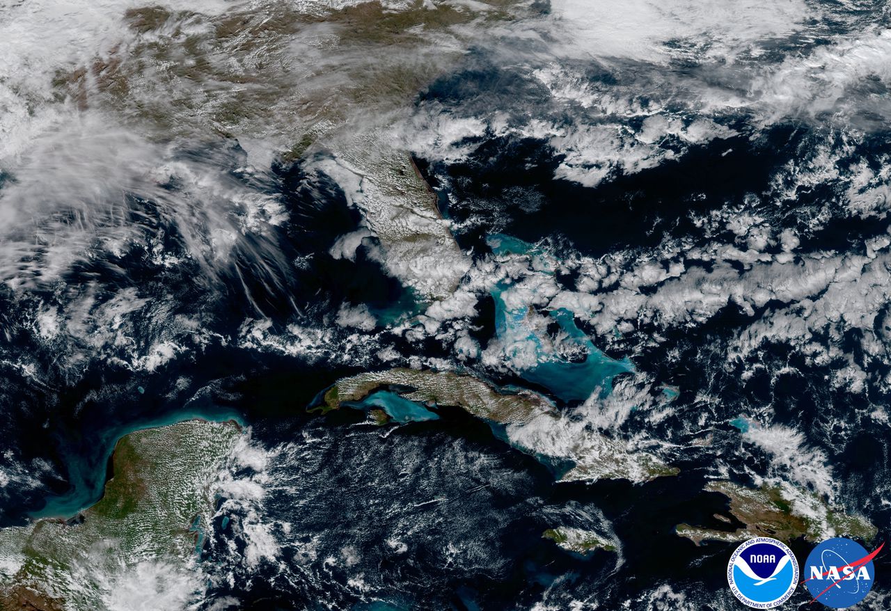 NASA опубликовал фото Земли с новейшего спутника