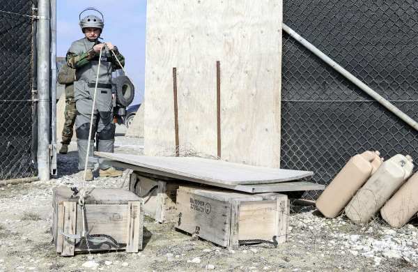 Antrenamentele militarilor moldoveni profesioniști în Kosovo