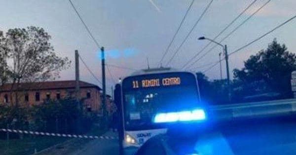 В Италии мужчина с ножом ранил пятерых прохожих