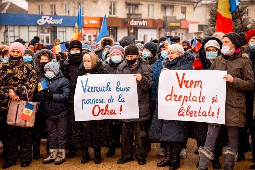 Жители Оргеева вышли на протест с требованием отставки правительства