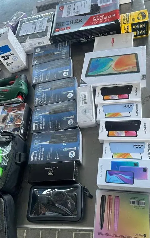 В Молдову пытались ввезти незадекларированные планшеты и телефоны