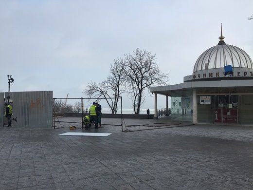 В Одессе закрыли на ремонт Потемкинскую лестницу