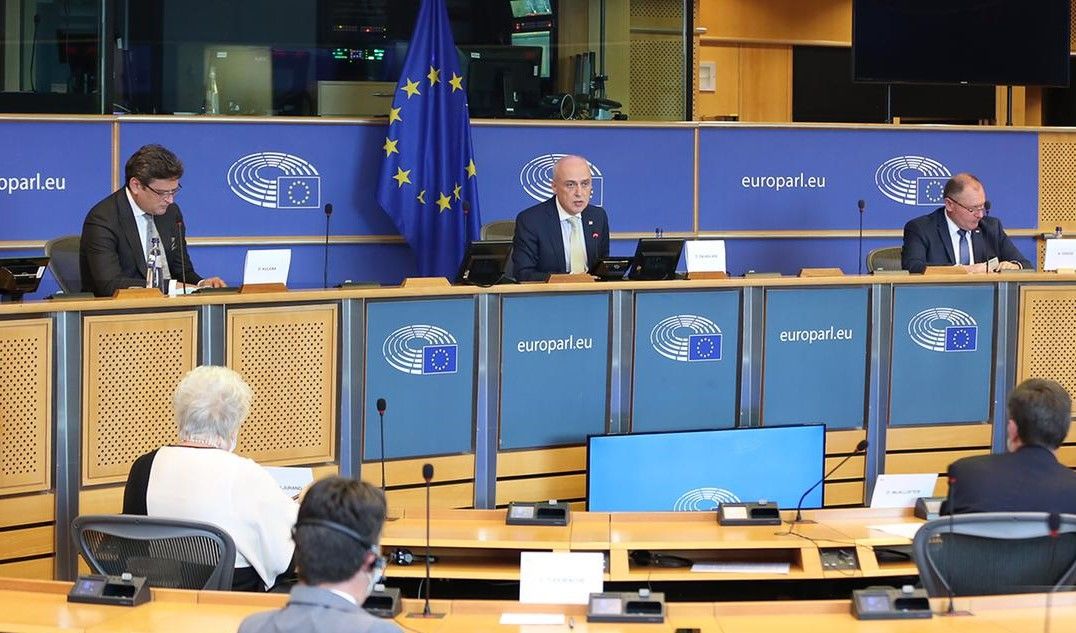 Чокой во время визита в Брюссель встретился с депутатами Европарламента