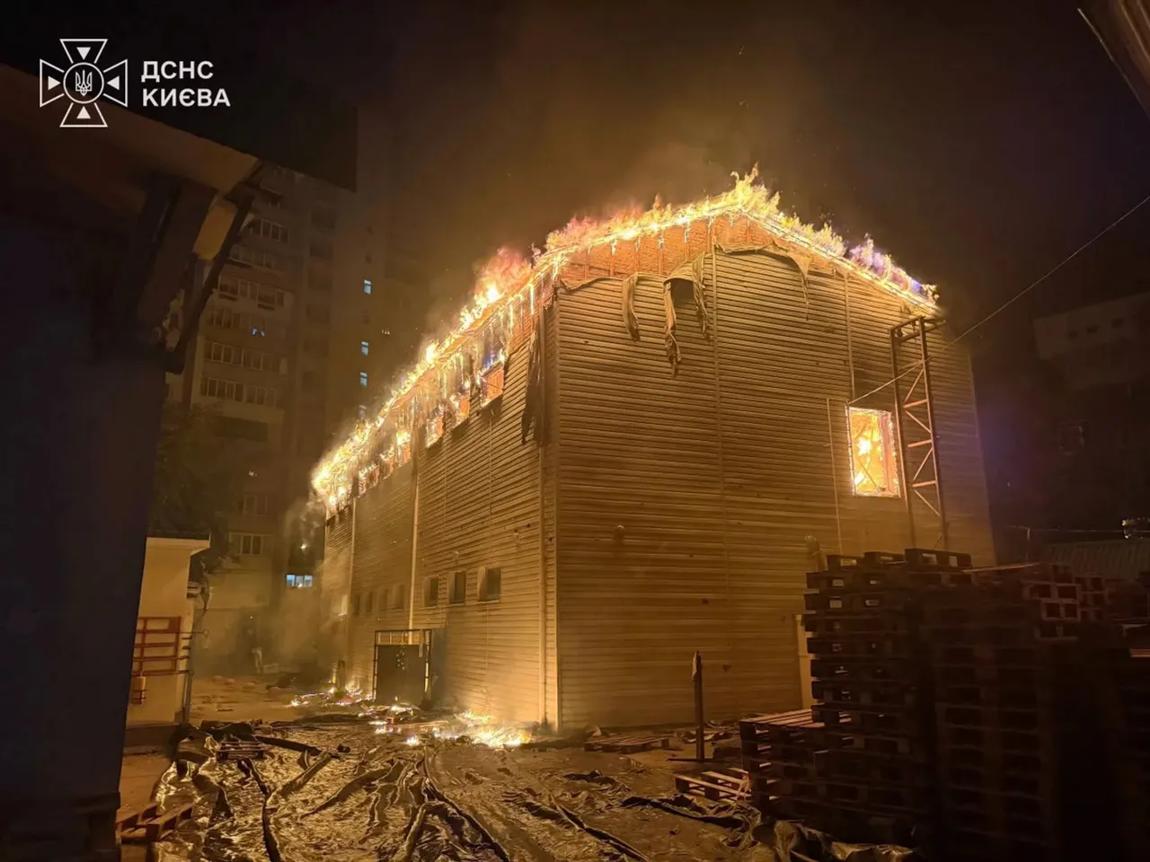 Россия нанесла удар по Киеву: погибли восемь человек, более 30 пострадали