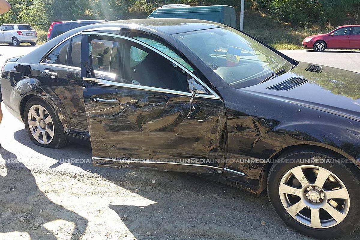 В Молдове вновь перевернулась маршрутка с пассажирами
