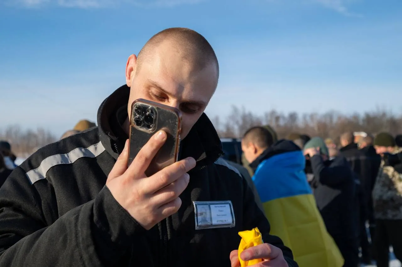 Зеленский об обмене пленных: «Наши дома. 207 ребят»