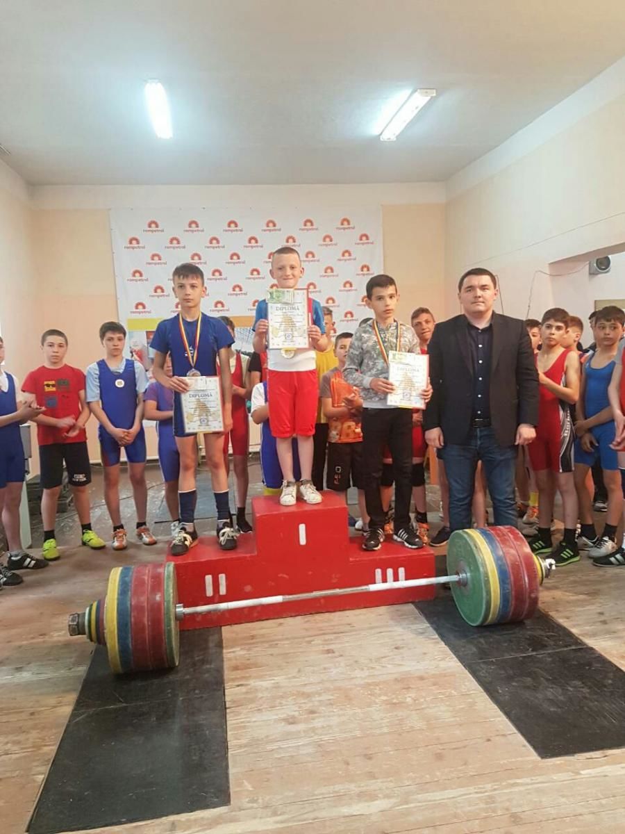 Тяжелоатлеты из Бельц завоевали 7 золотых медалей на чемпионате РМ