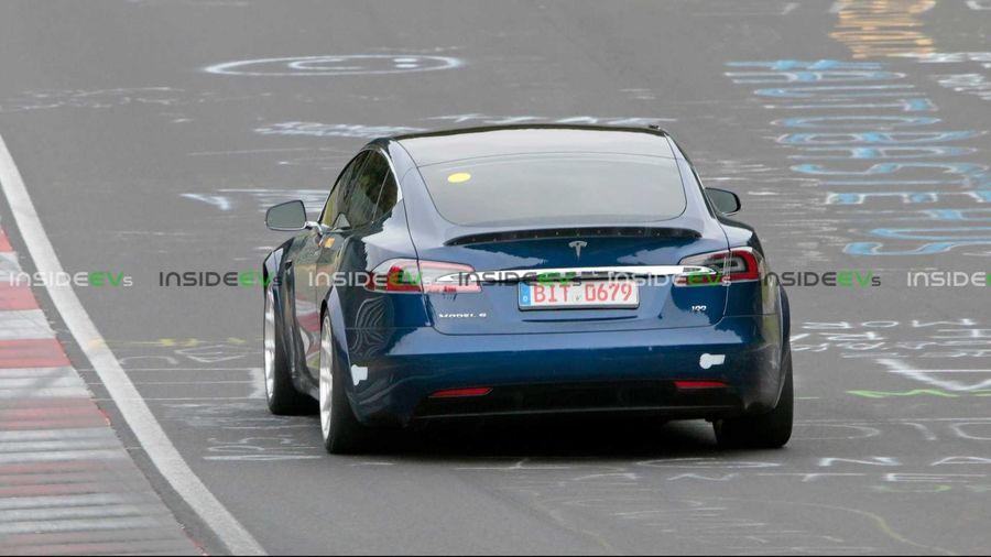 Семиместную трёхмоторную Tesla Model S запустят в производство
