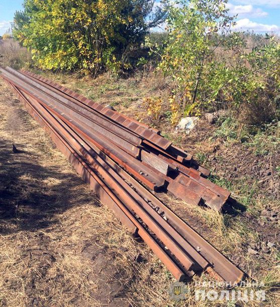 На Донбассе украли почти километр железной дороги
