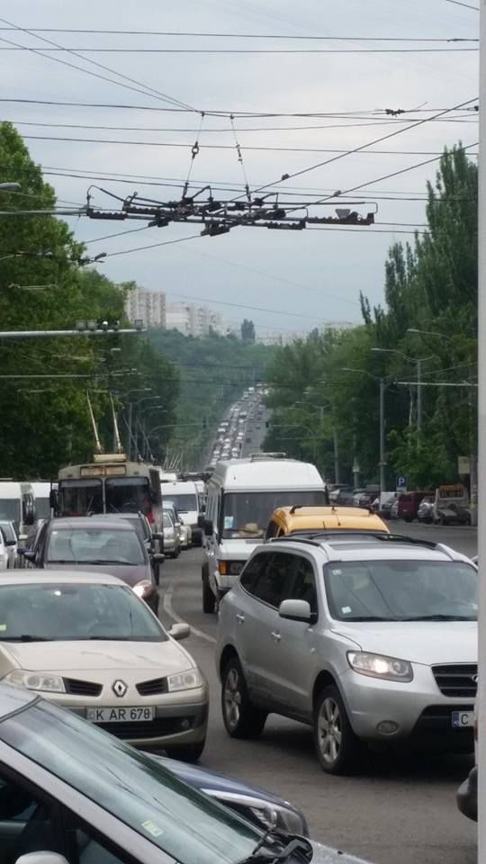 На Рышкановке в результате ДТП образовалась пробка