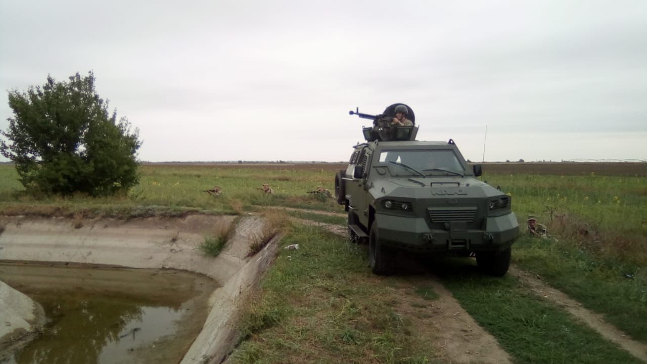 Украина перебросила войска в район Азовского моря