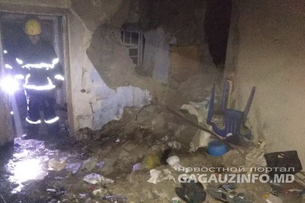 В Чадыр-Лунге решивший согреться мужчина сжег частный дом