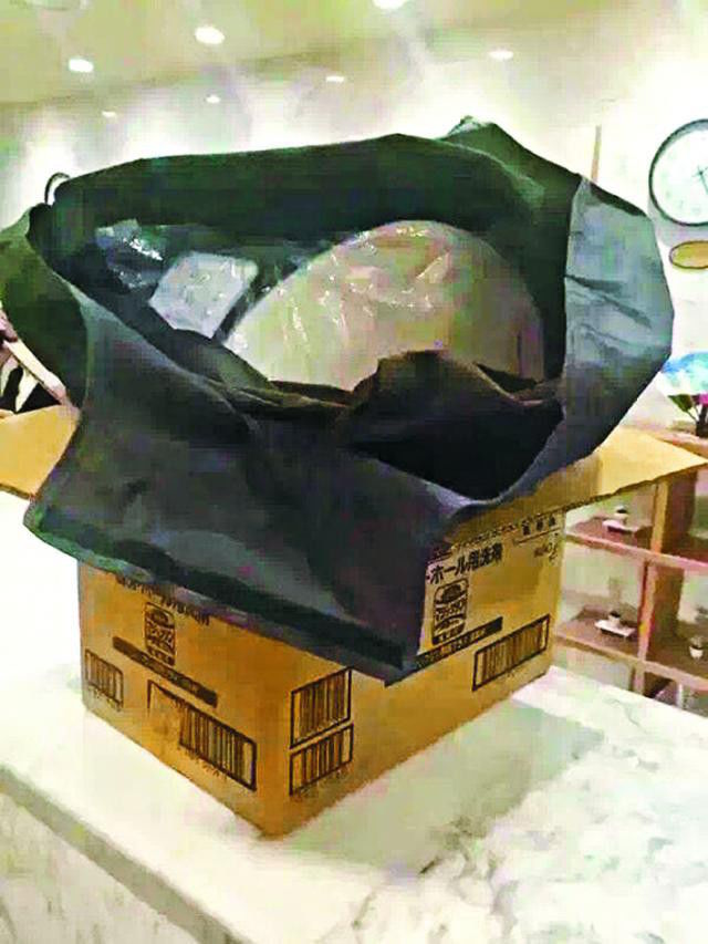 Китайские туристы украли сиденье от унитаза в качестве сувенира из Японии