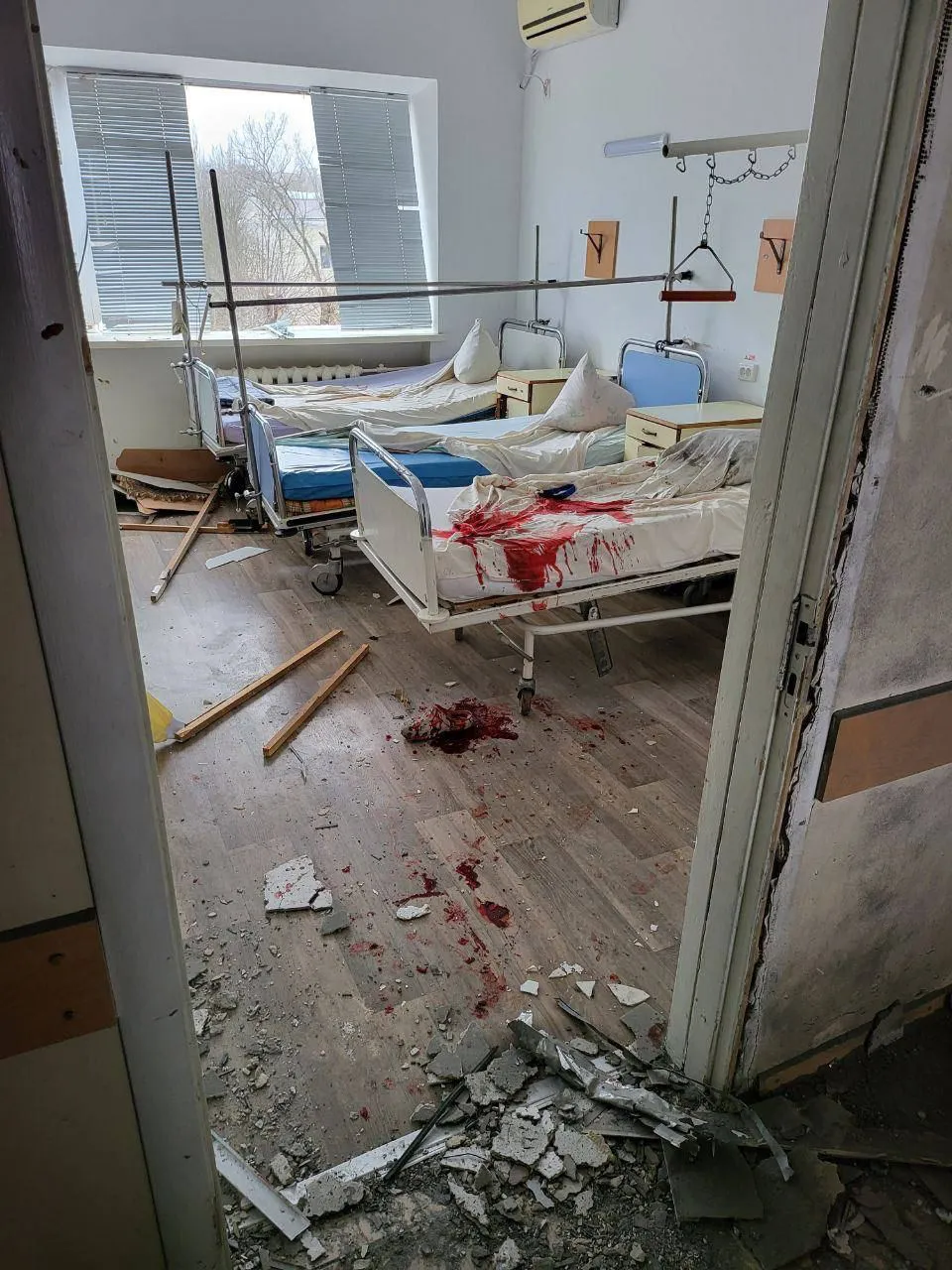 В Украине сообщают об обстреле больницы в Херсоне