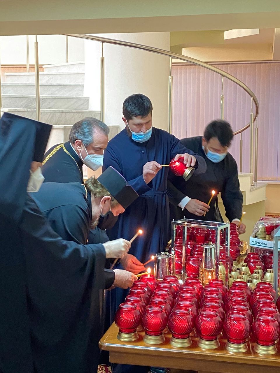 Благодатный огонь доставлен в Молдову