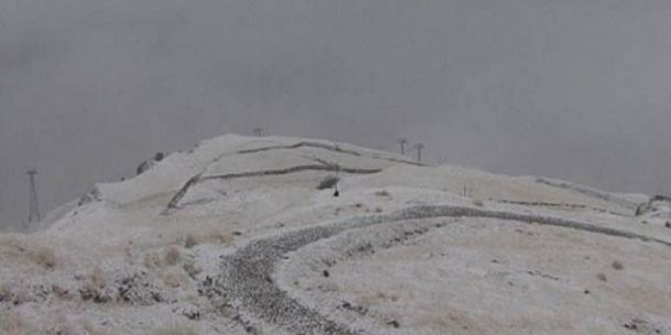 România, cuprinsă de ninsoare în septembrie. Zonele afectate