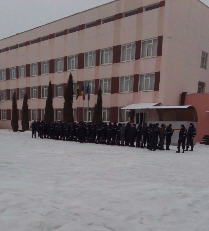 Региональных полицейских готовят в Кишиневе для разгона массовых протестов