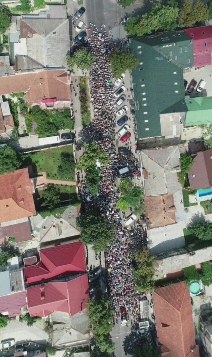 В центре Кишинева сторонники Шора заблокировали дорожное движение