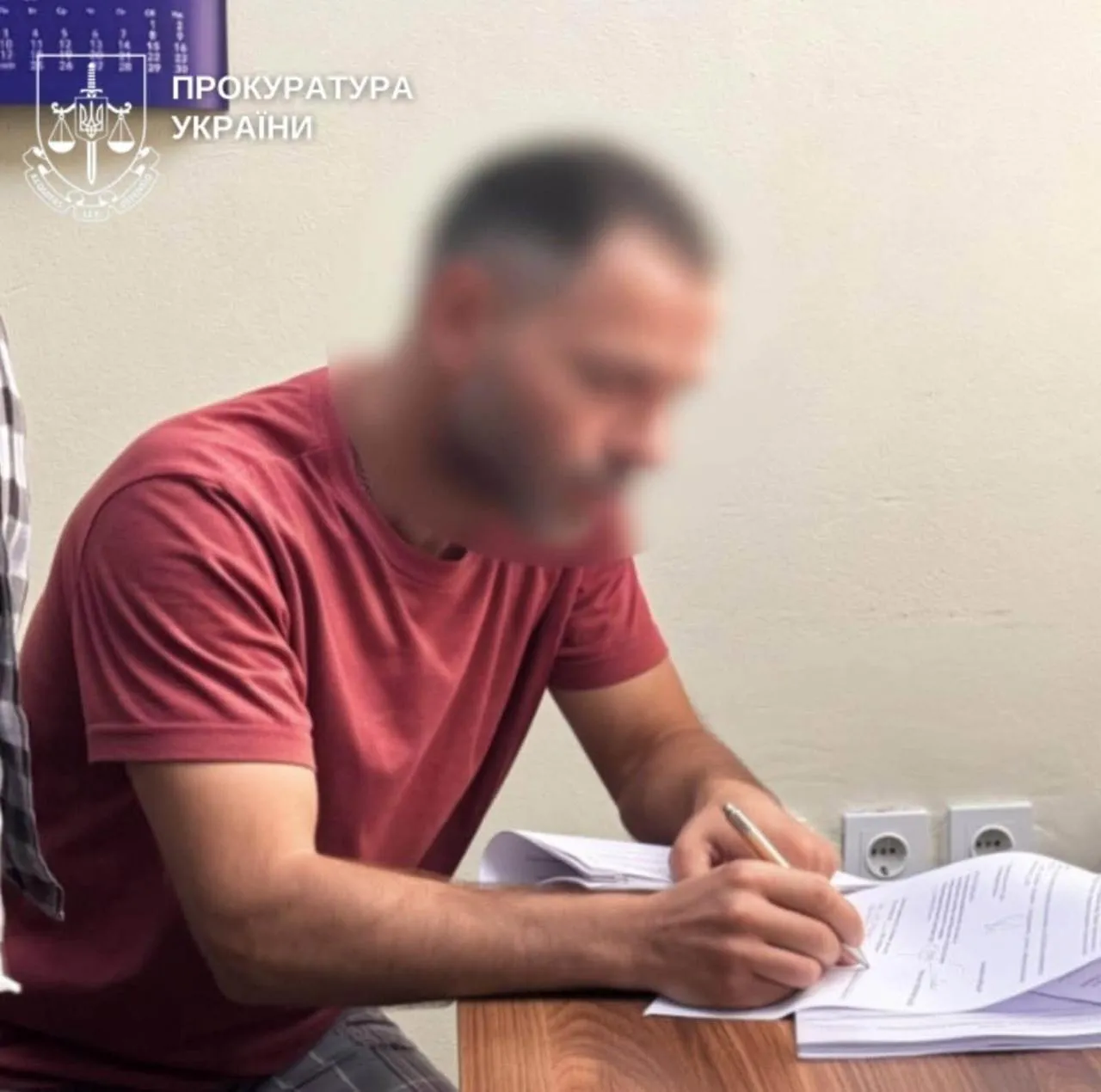 Дальнобойщик из Молдовы пытался провезти в Румынию сигареты на почти 300 тысяч евро