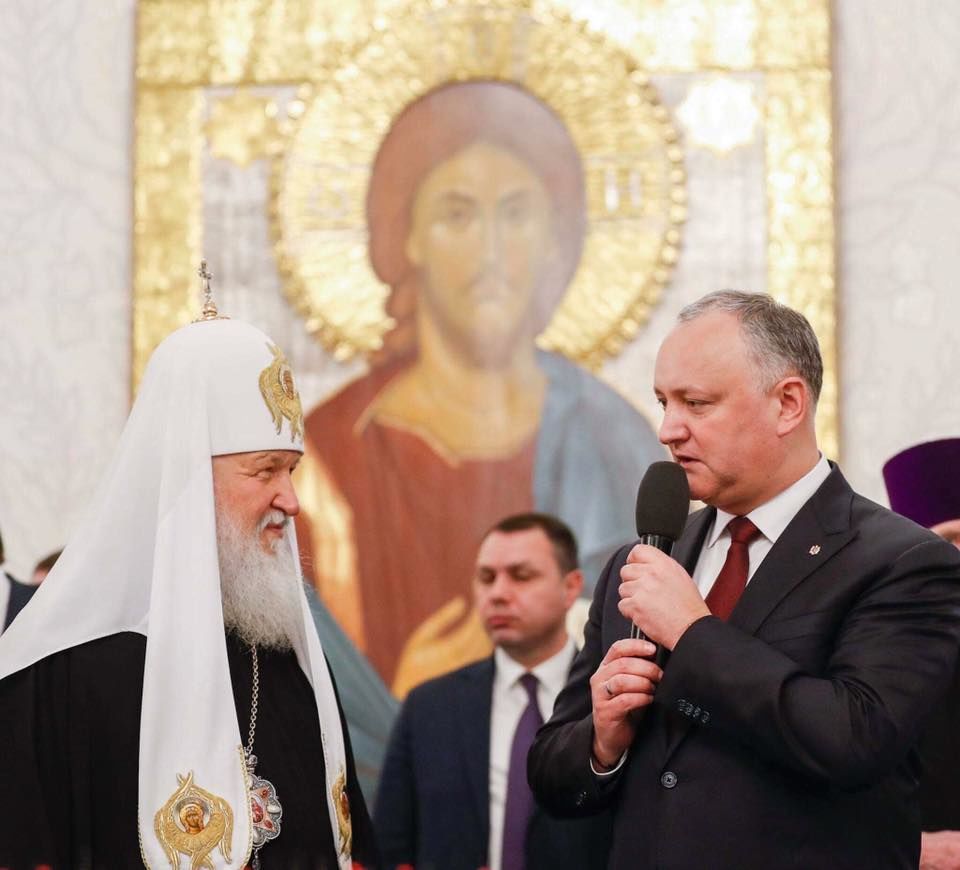 Додон поздравил патриарха Кирилла с годовщиной интронизации