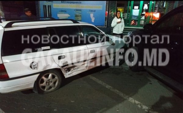 В Комрате такси спровоцировало тройное ДТП