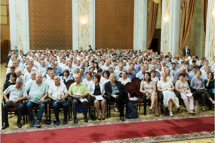 Санду: Местные власти должны получить больше независимости