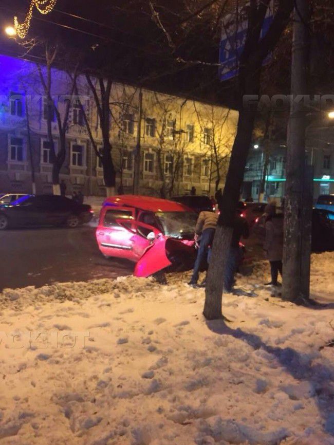 Серьезное ДТП произошло в центре столицы на Штефана чел Маре