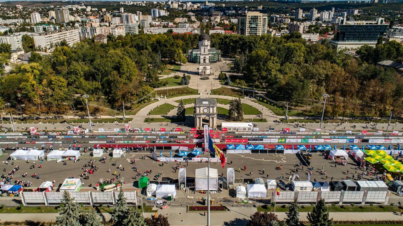 Организаторы марафона объяснили, почему он проходит в центре Кишинева