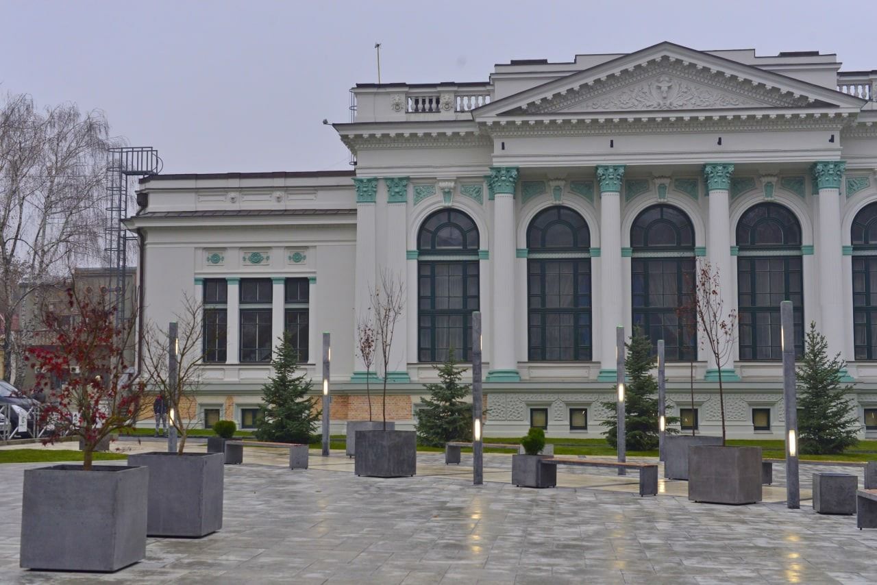 Состоялось официальное открытие сквера "Михай Эминеску"